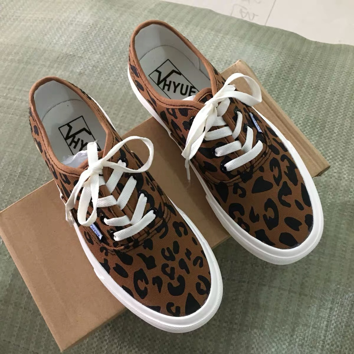 Wild cheetah vibes sneakers SNZZ122 image